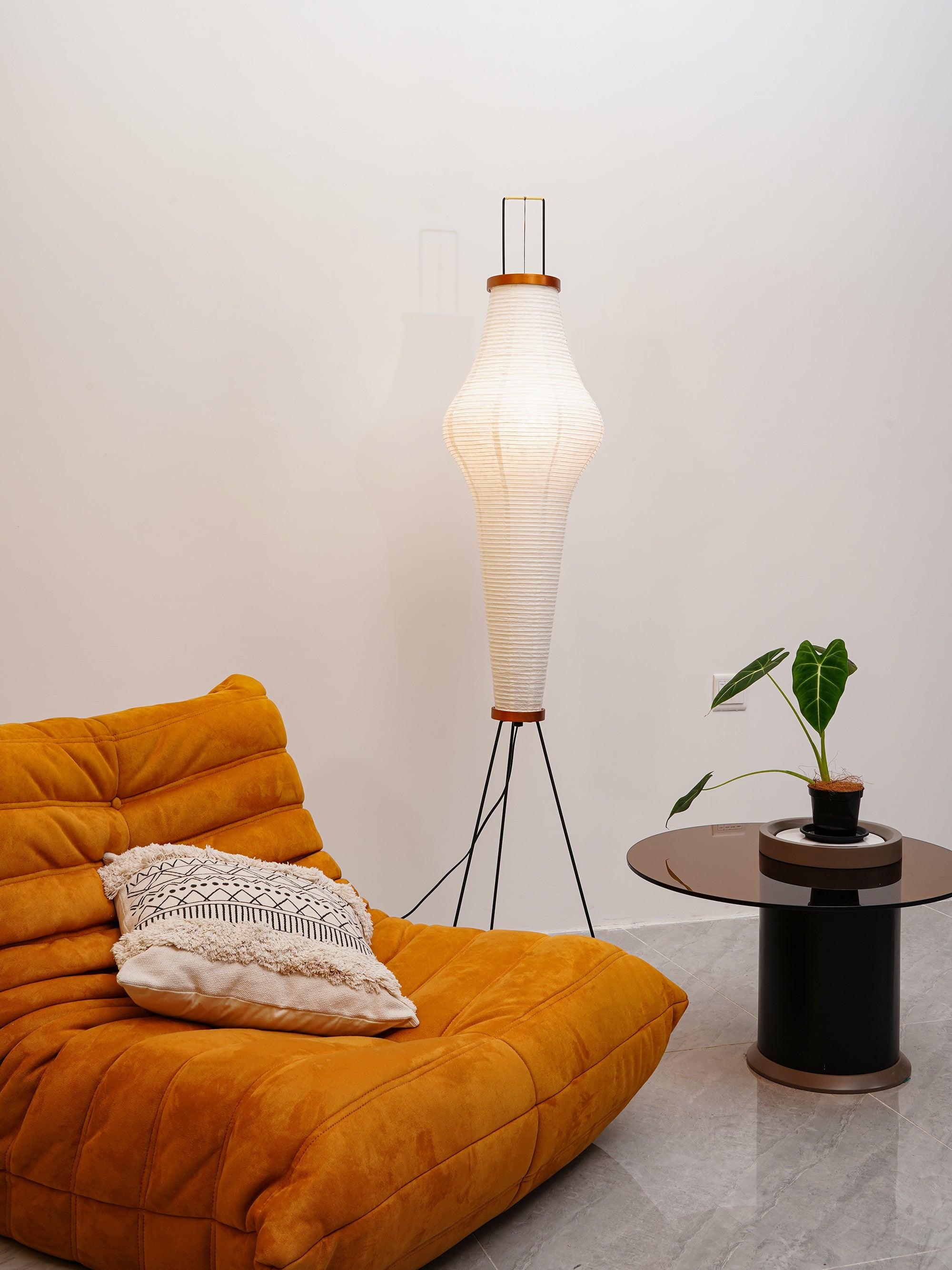 Oladalsi gulvlampe