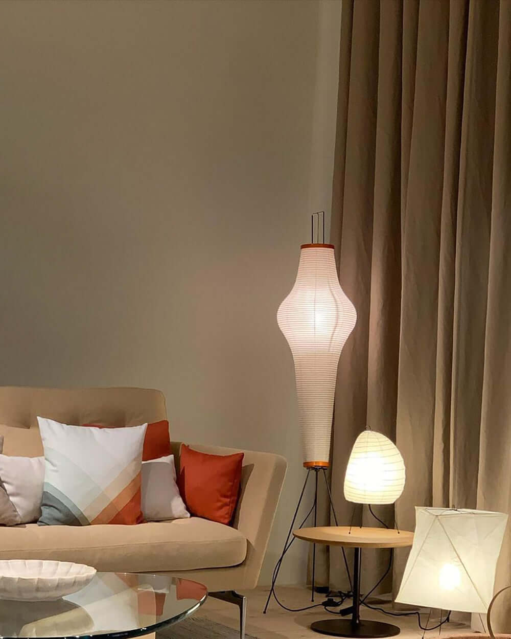 Oladalsi gulvlampe