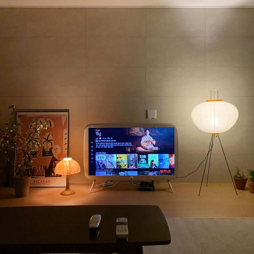 Oladalsi gulvlampe