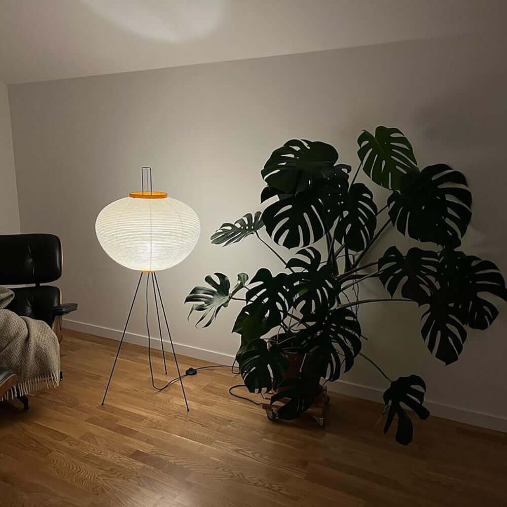 Oladalsi gulvlampe