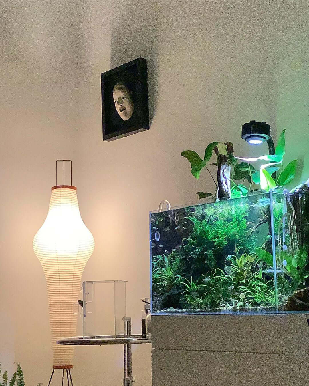 Oladalsi gulvlampe