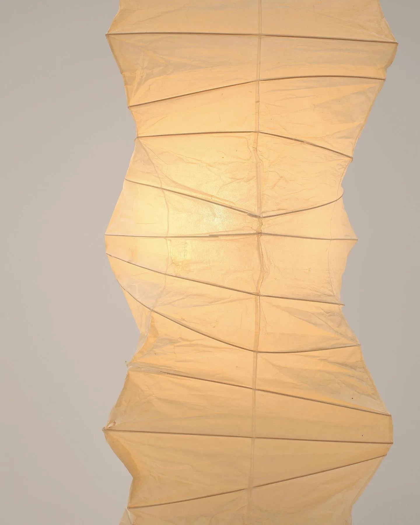 Oladalsi gulvlampe