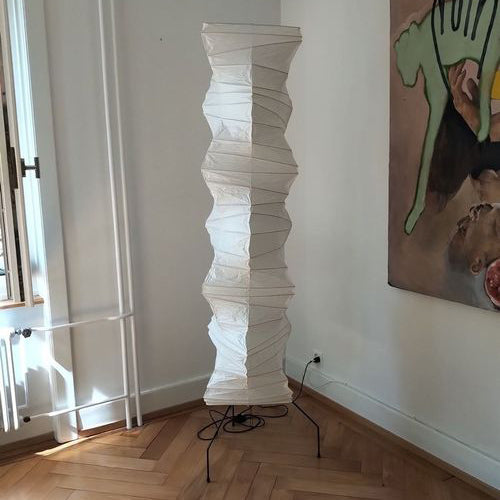 Oladalsi gulvlampe