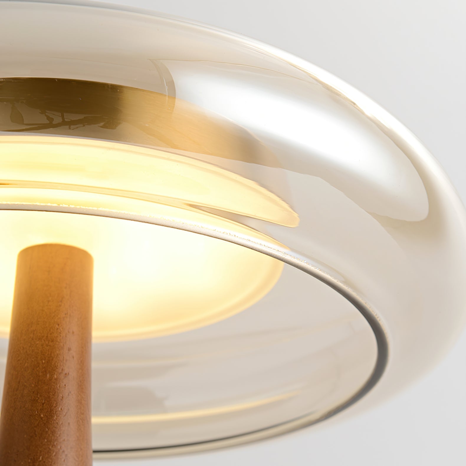 Mikeni bordlampe