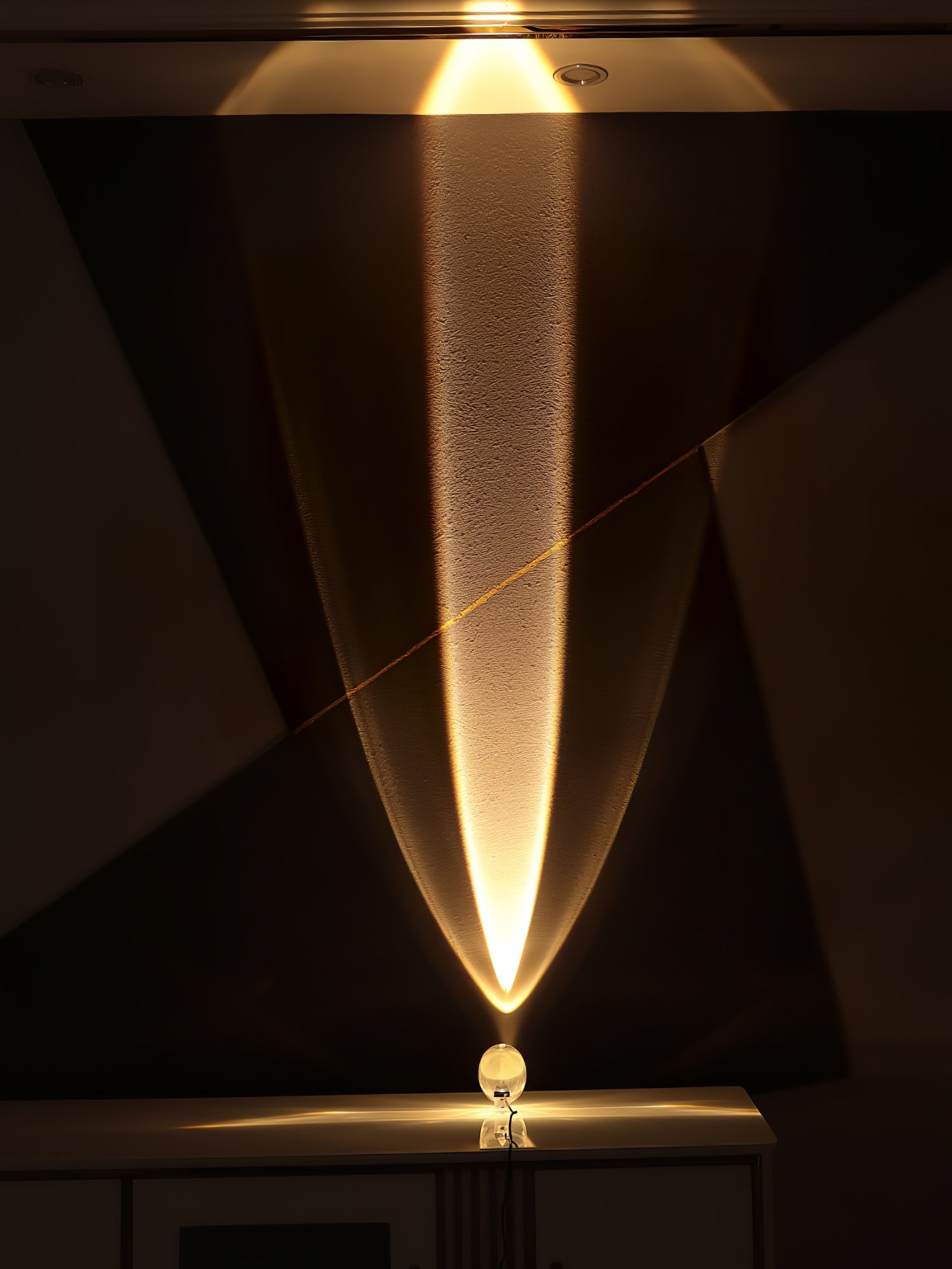 Jorar oval bordlampe