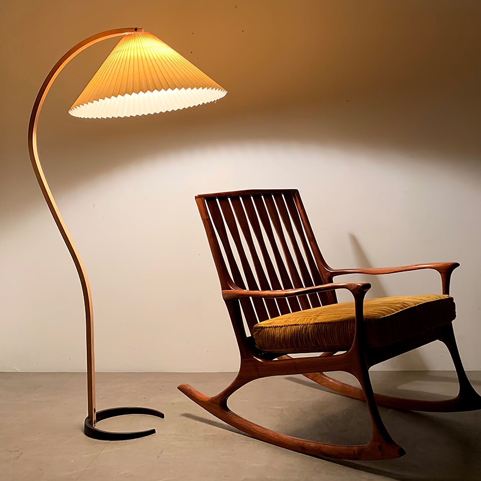 Asto retro gulvlampe