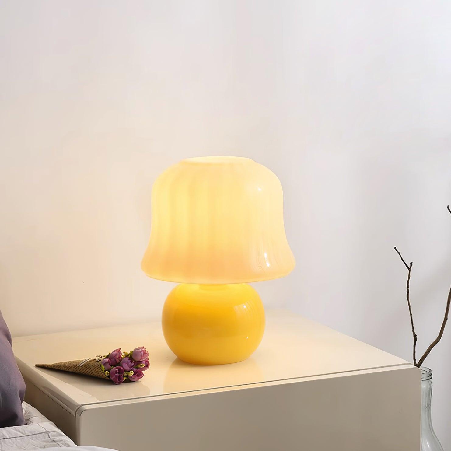 Sorense svampeformet bordlampe