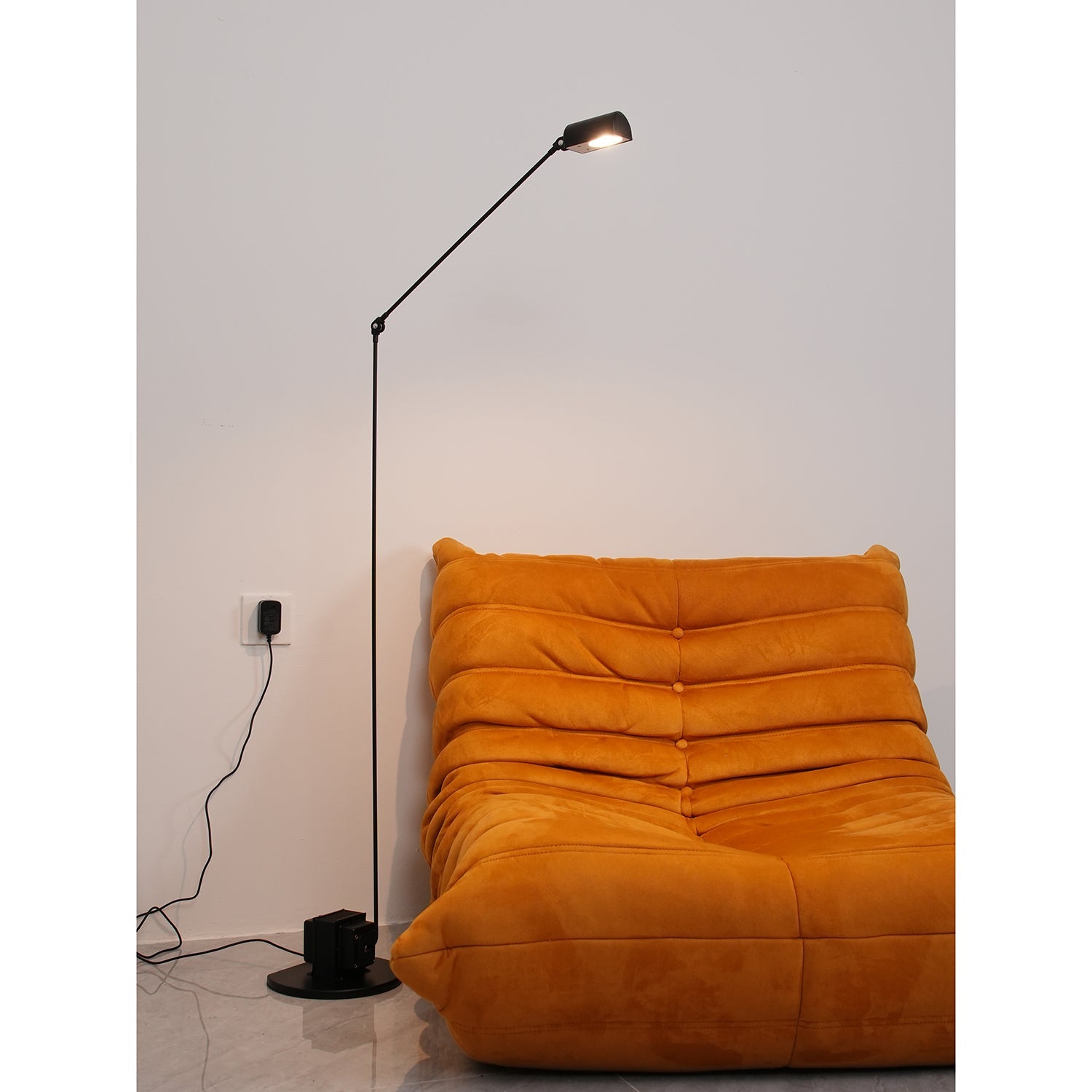 Paxki gulvlampe