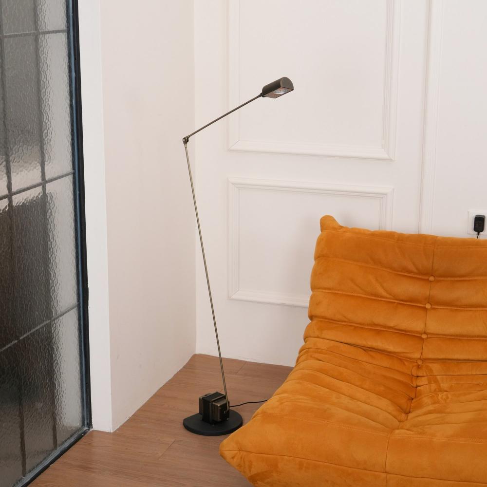 Paxki gulvlampe