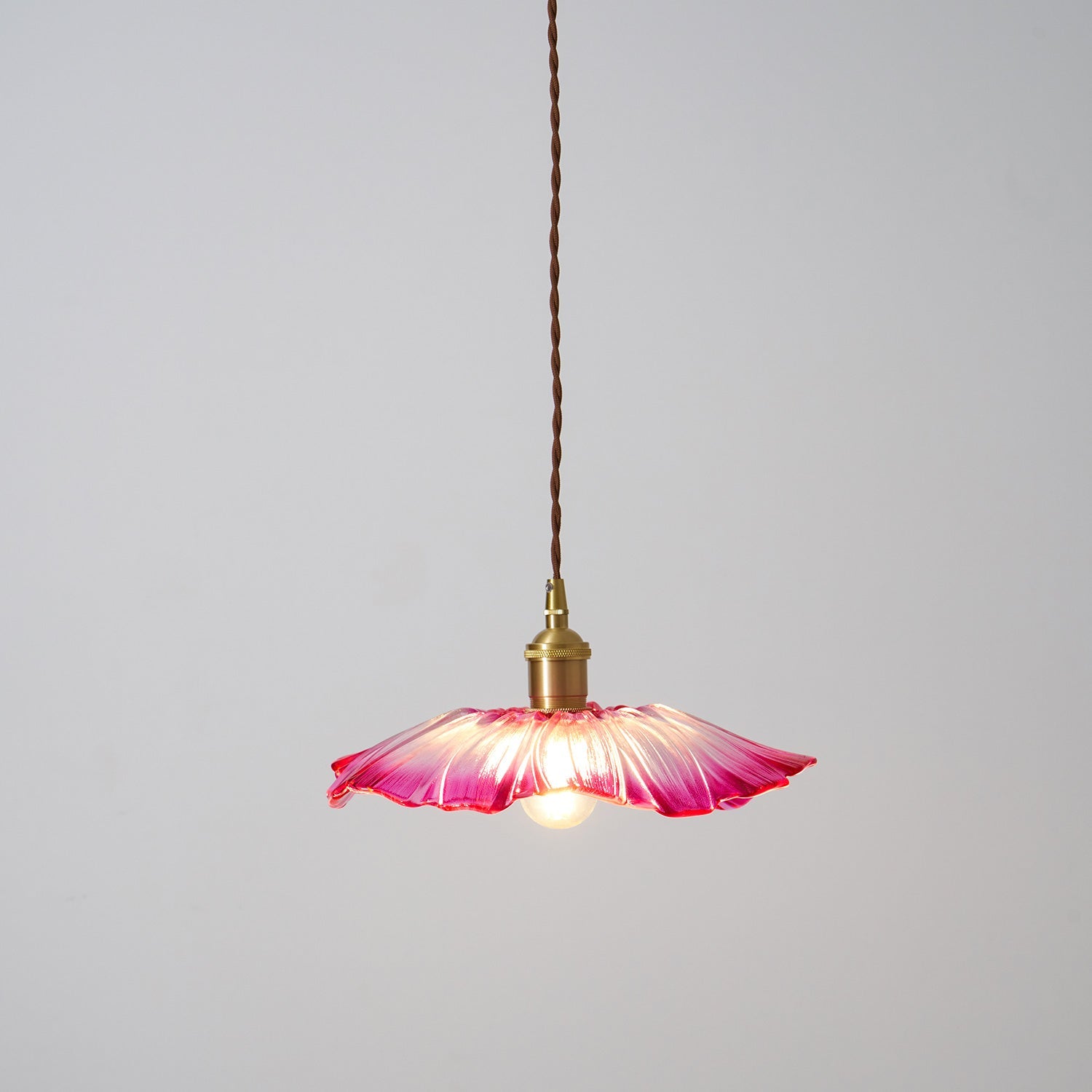 Larsmi blomsterformet pendellampe