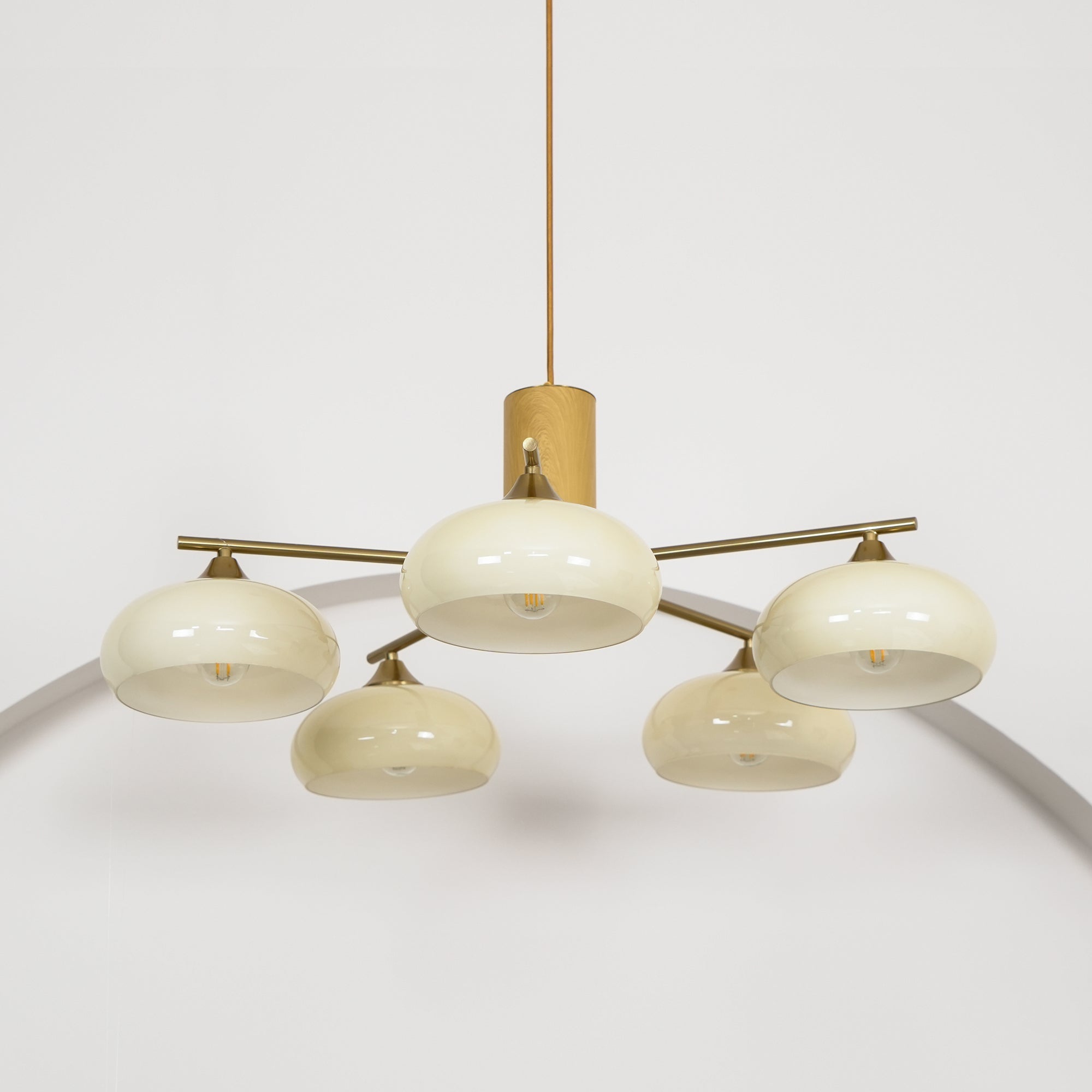 Miksale oval lysekrone