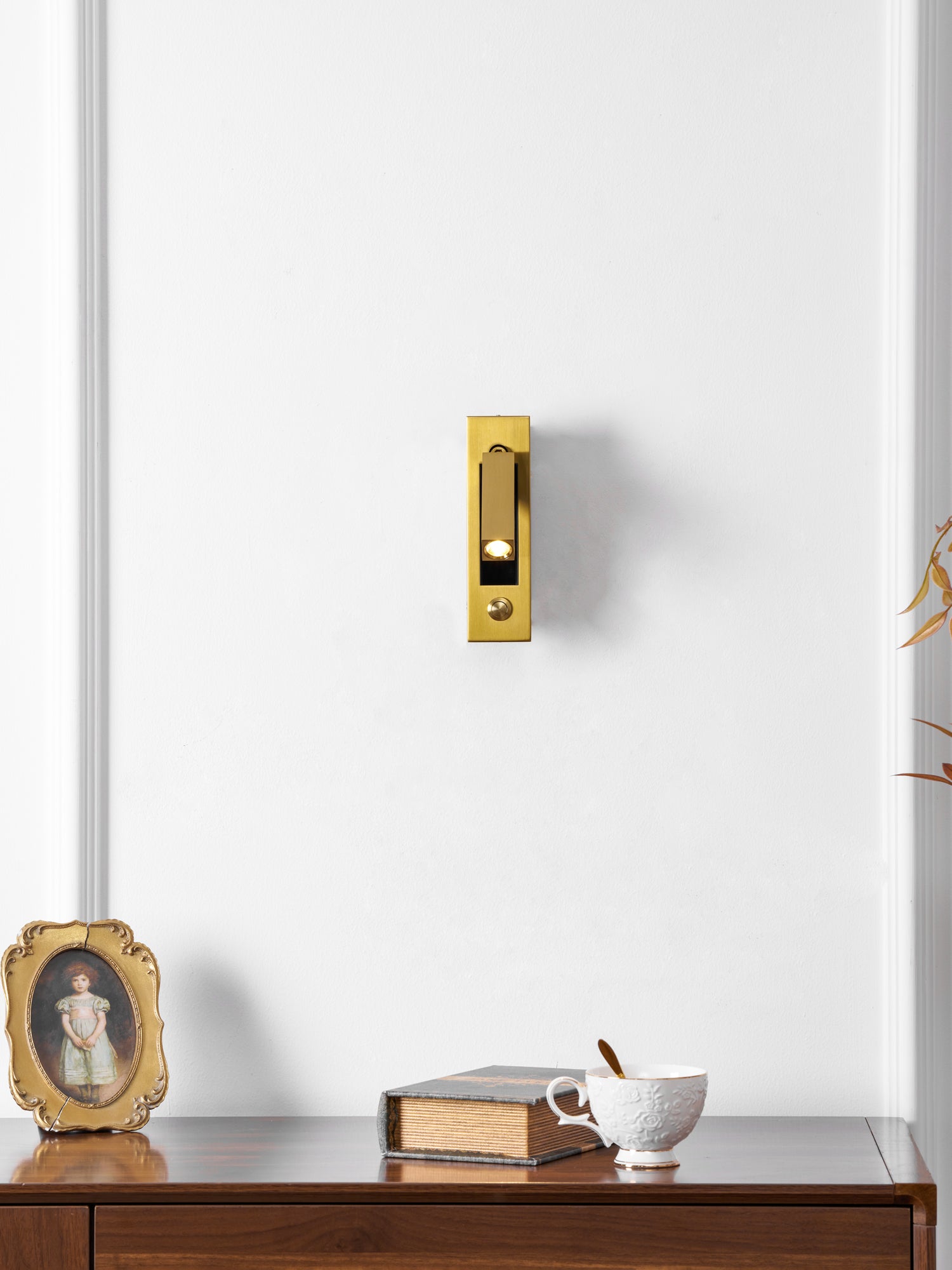 Larsor indbygget væglampe