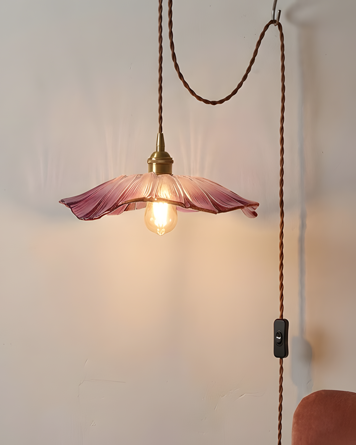 Larsmi blomsterformet pendellampe