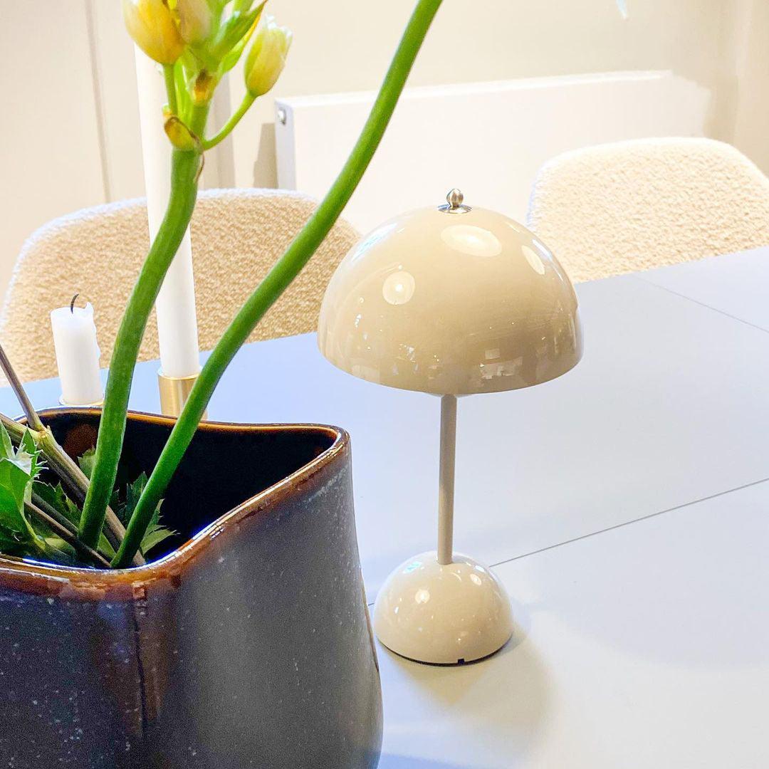 Ylava udendørs bordlampe