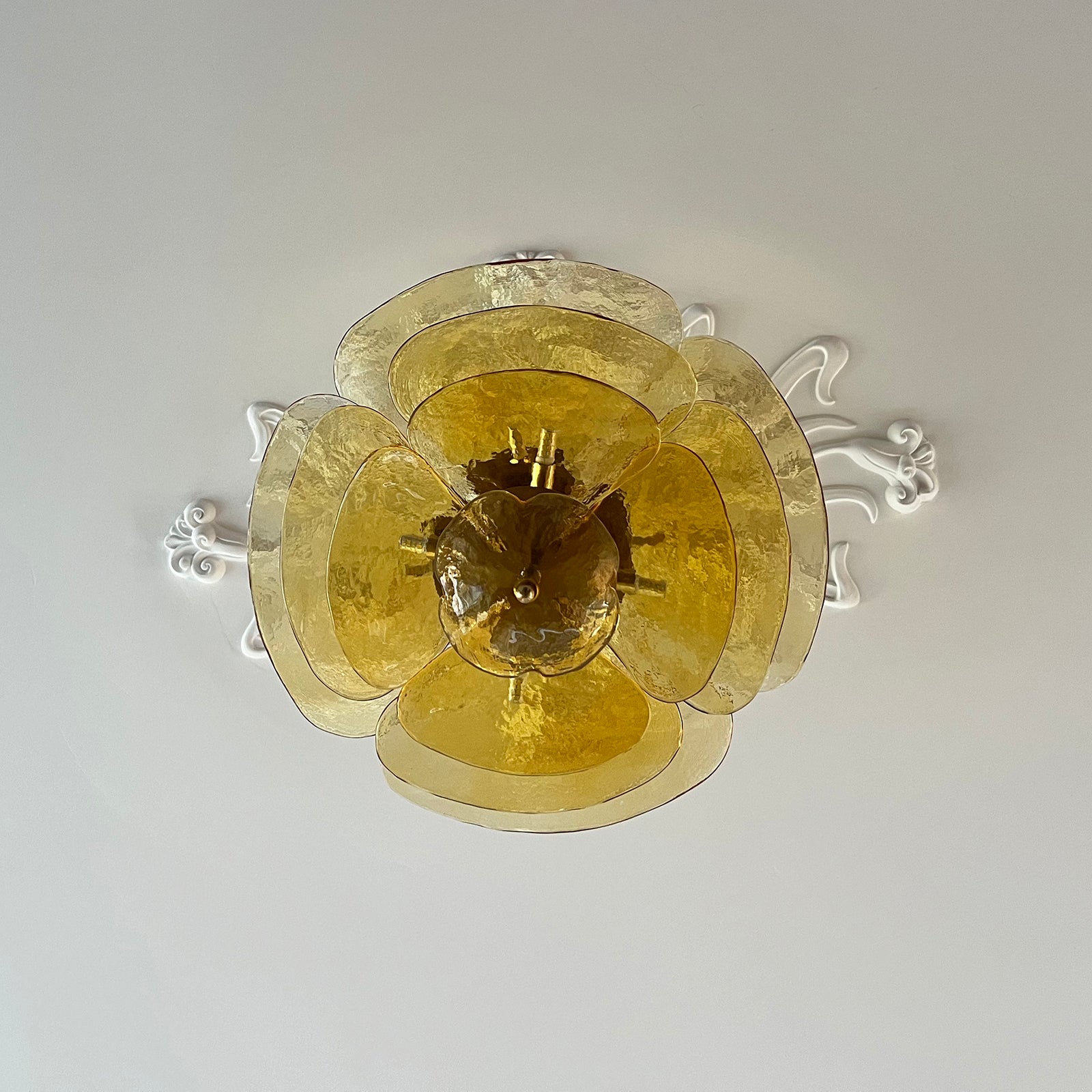 Livsais lagdelt lysekrone