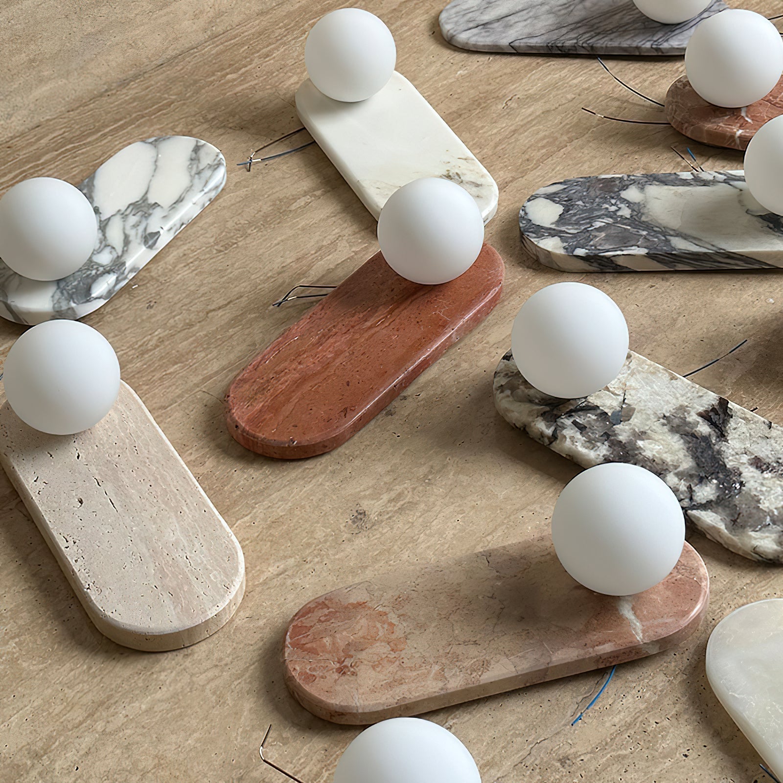 Ylaoro oval væglampe