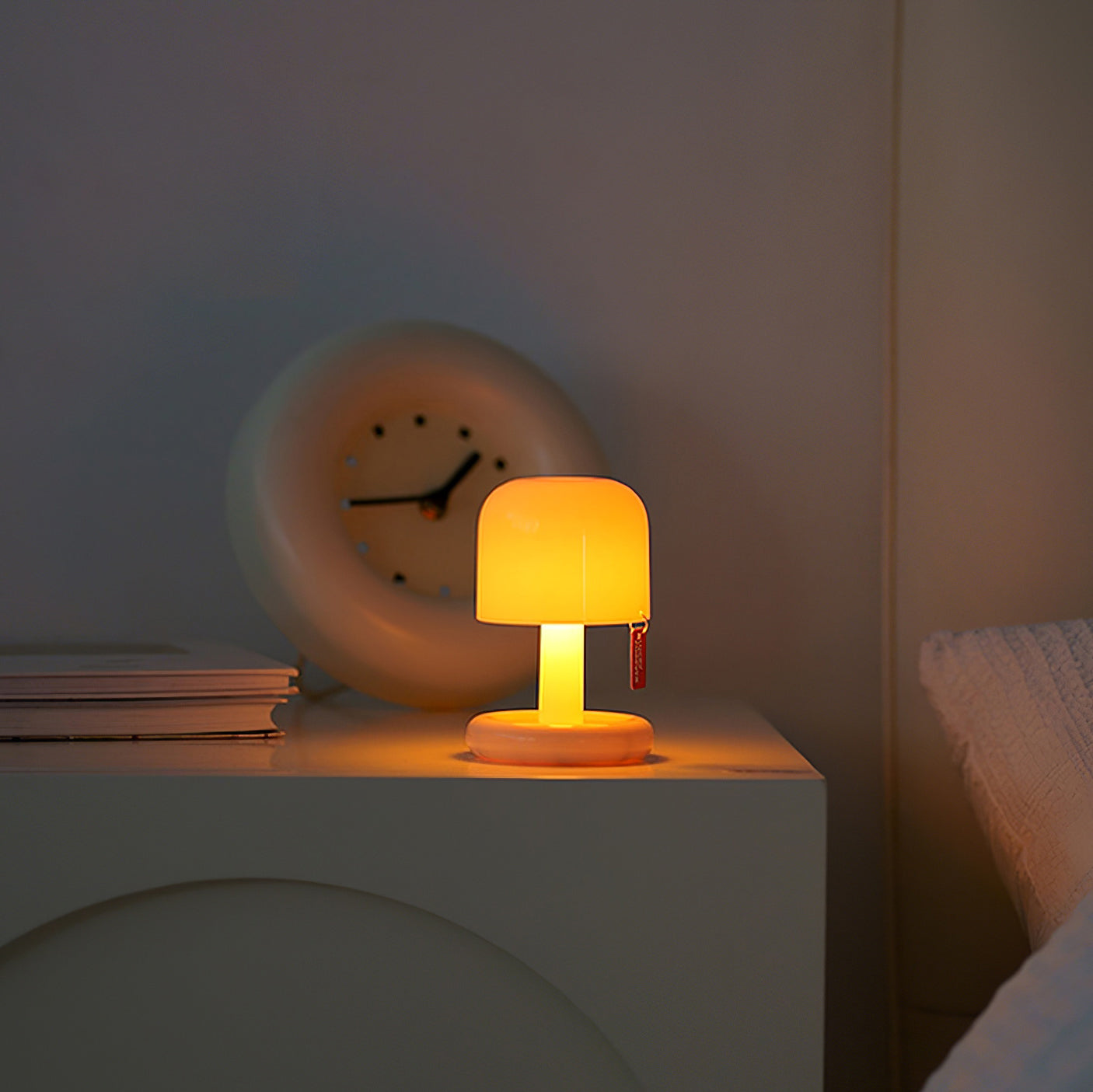 Tavlindal svampeformet bordlampe