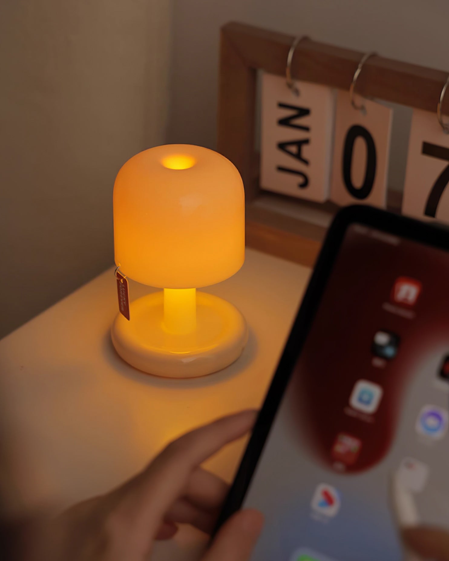 Tavlindal svampeformet bordlampe