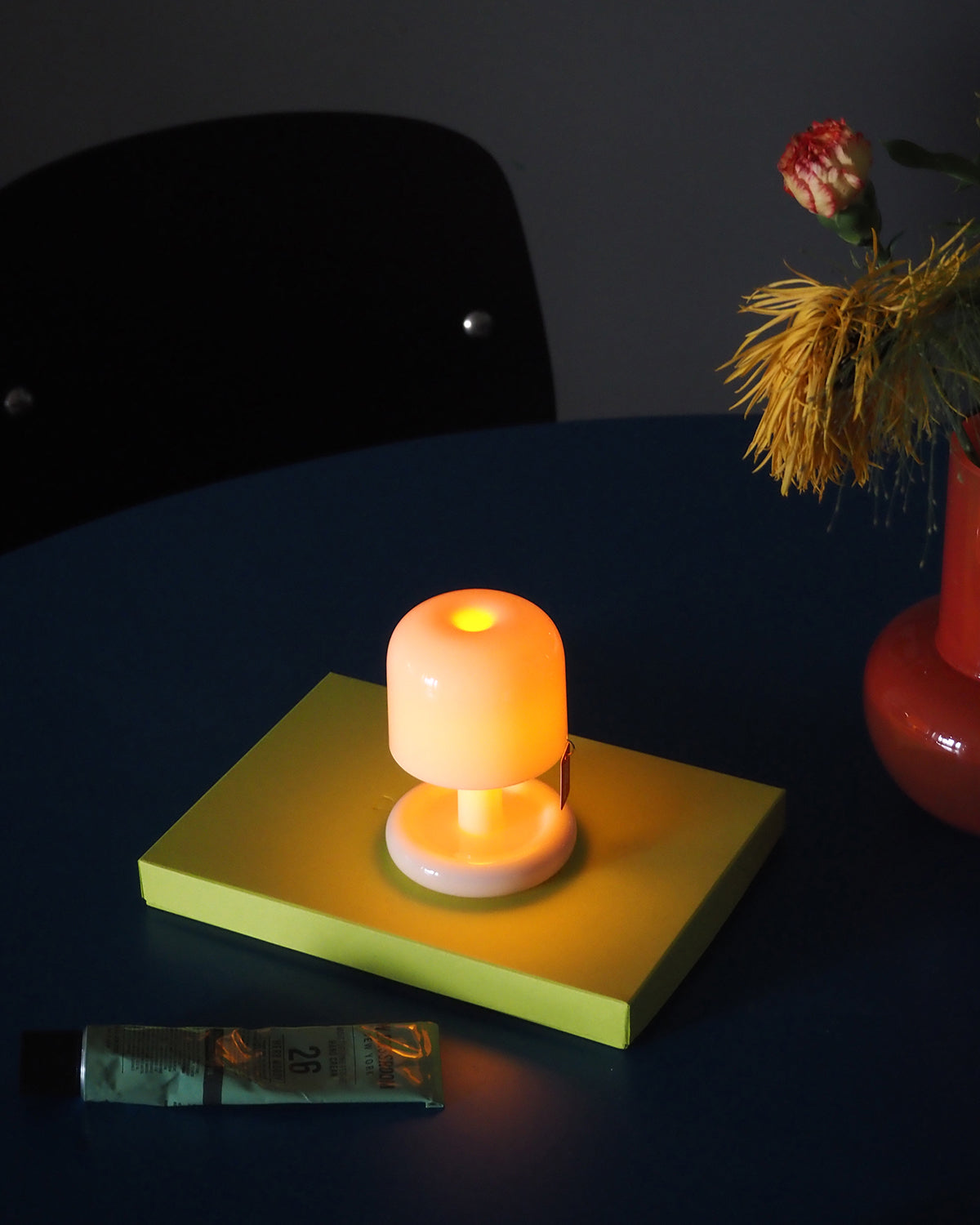 Tavlindal svampeformet bordlampe