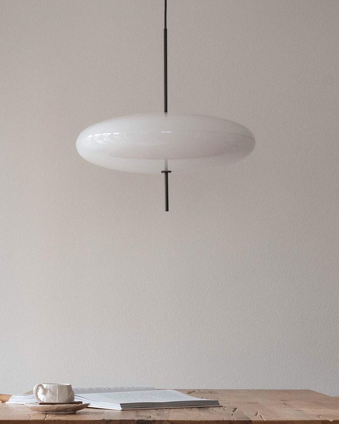 Emme minimalistisk pendellampe