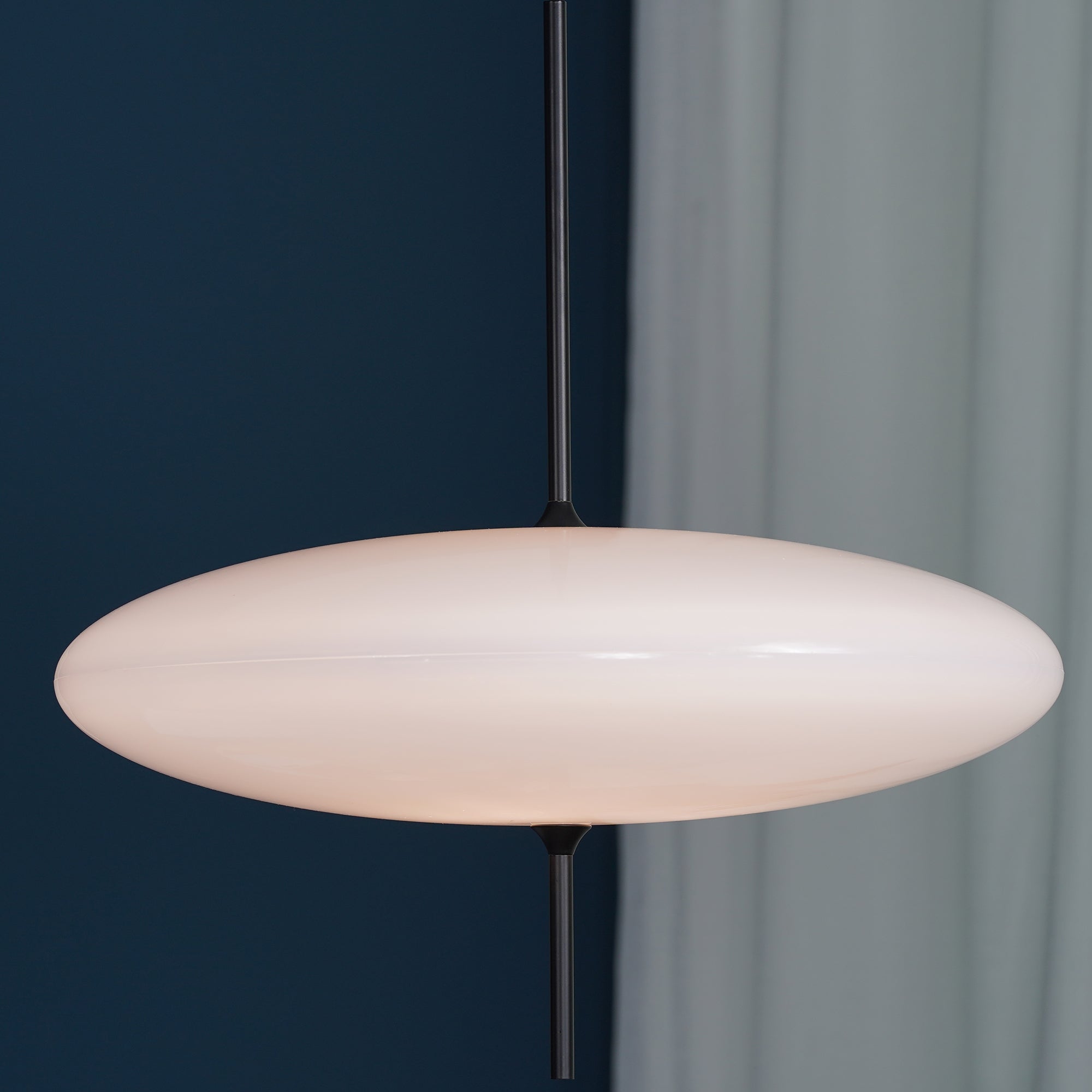 Emme minimalistisk pendellampe