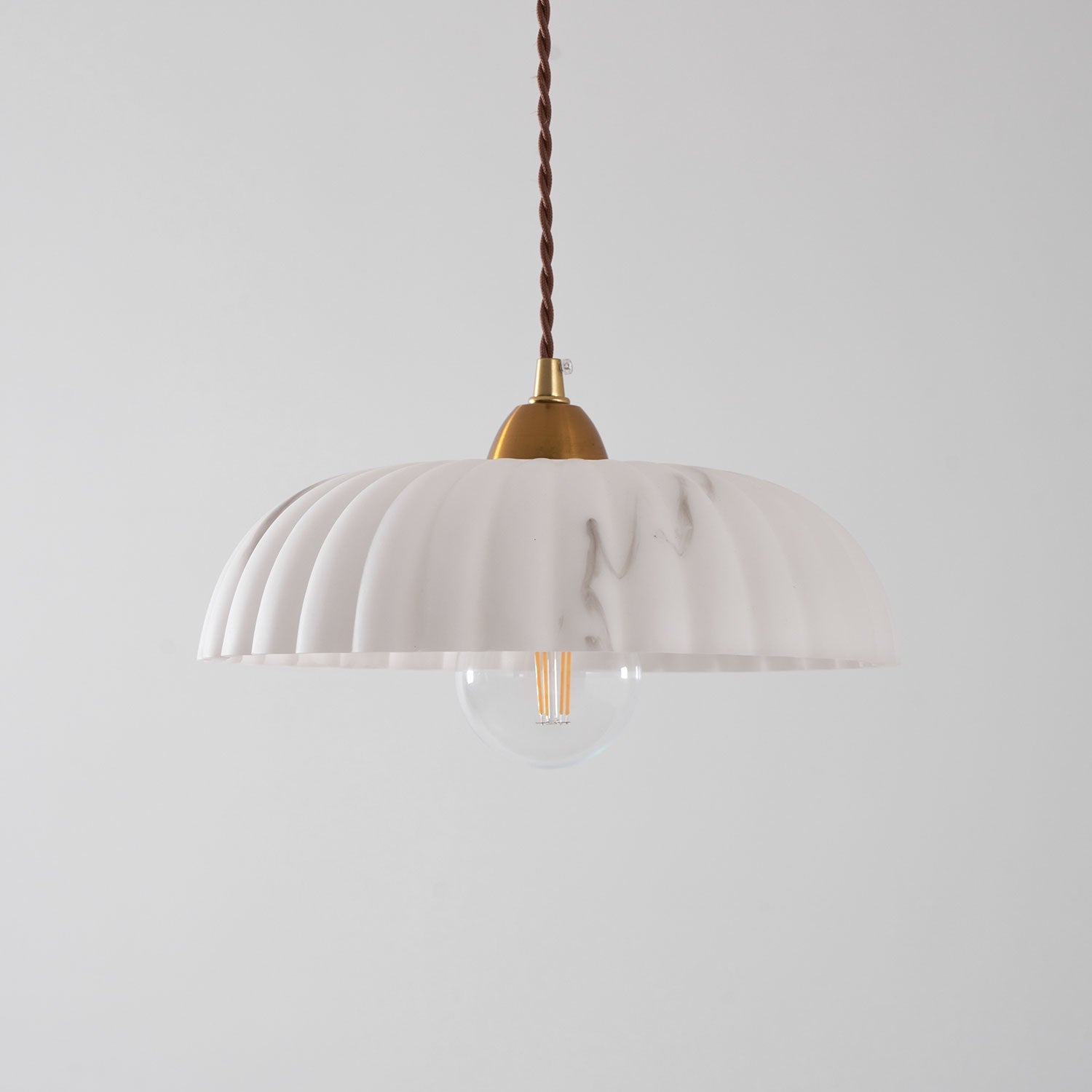 Larsele rund pendellampe
