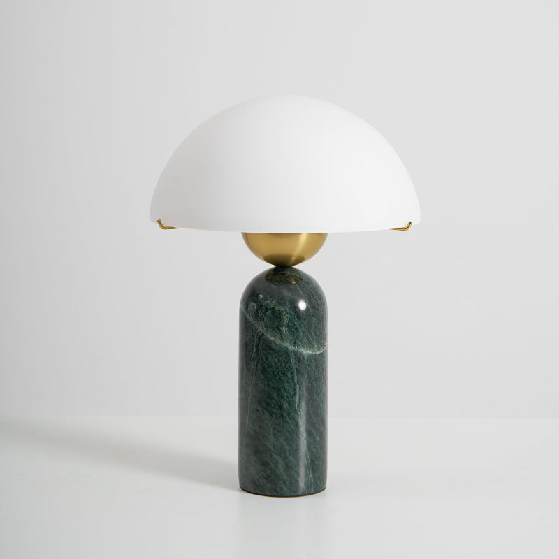 Lunena kugleformet bordlampe