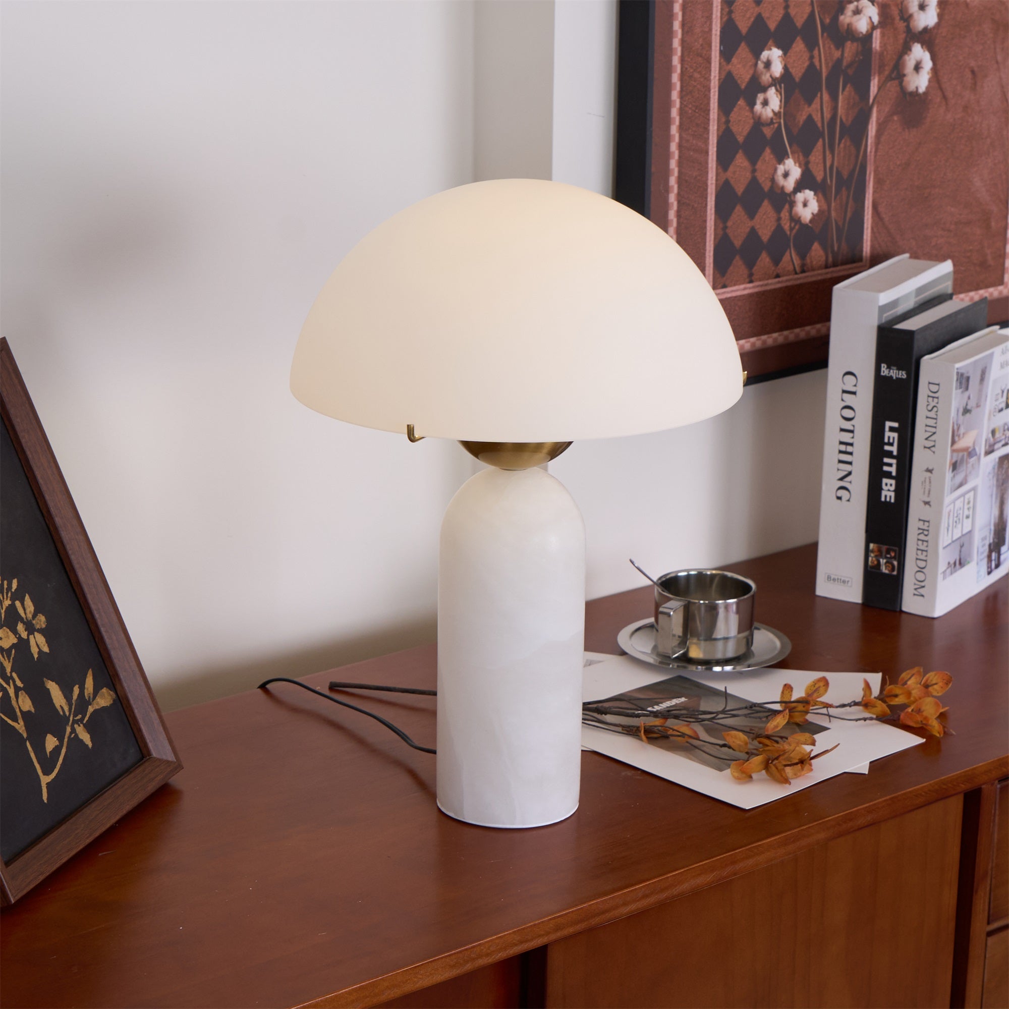 Lunena kugleformet bordlampe