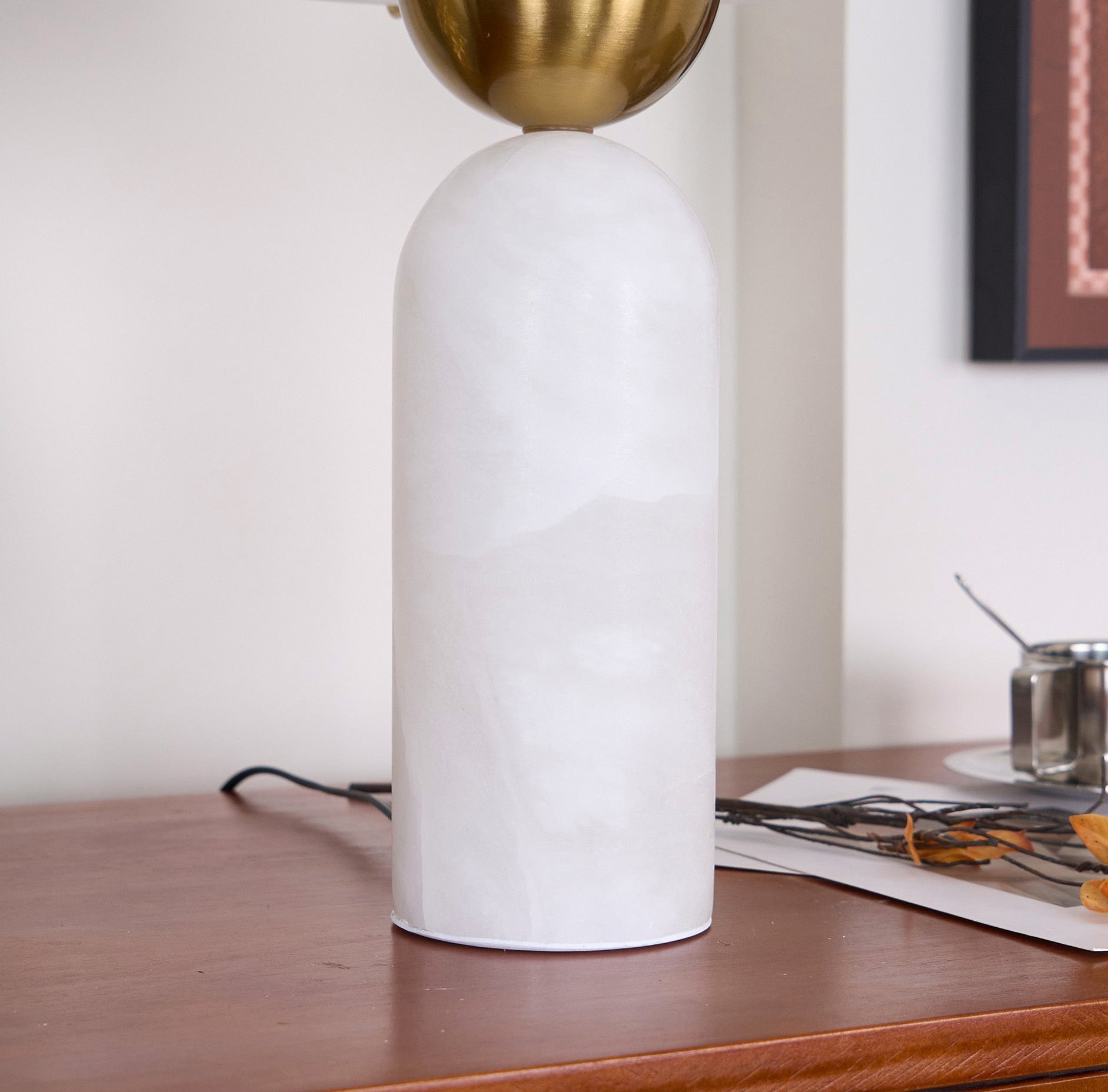 Lunena kugleformet bordlampe