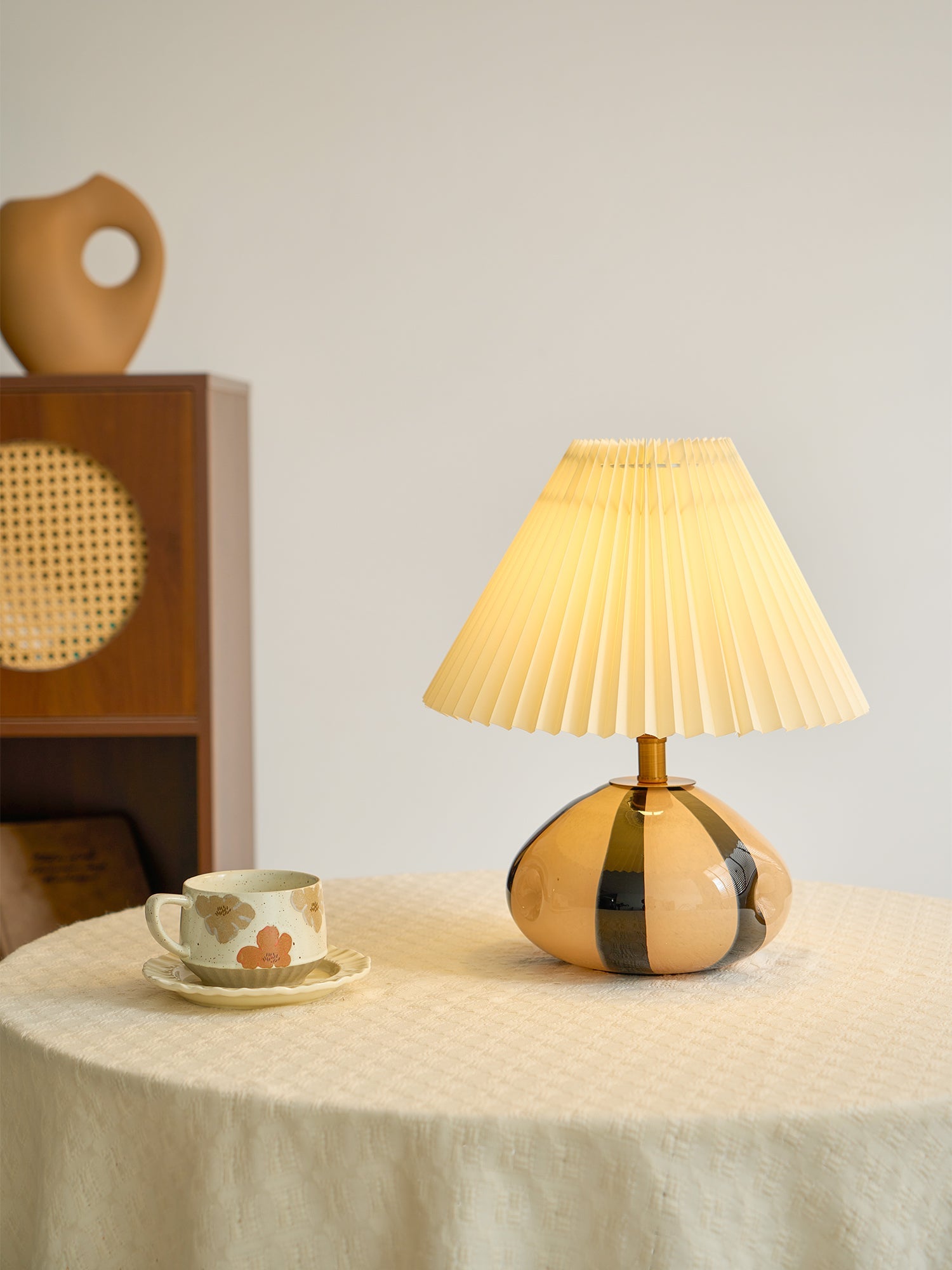 Holikik bordlampe