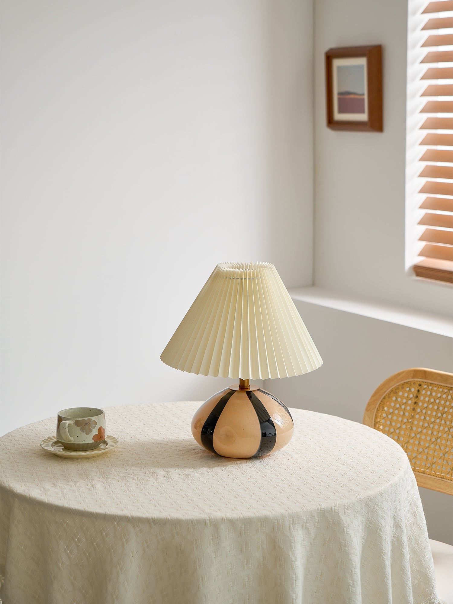 Holikik bordlampe