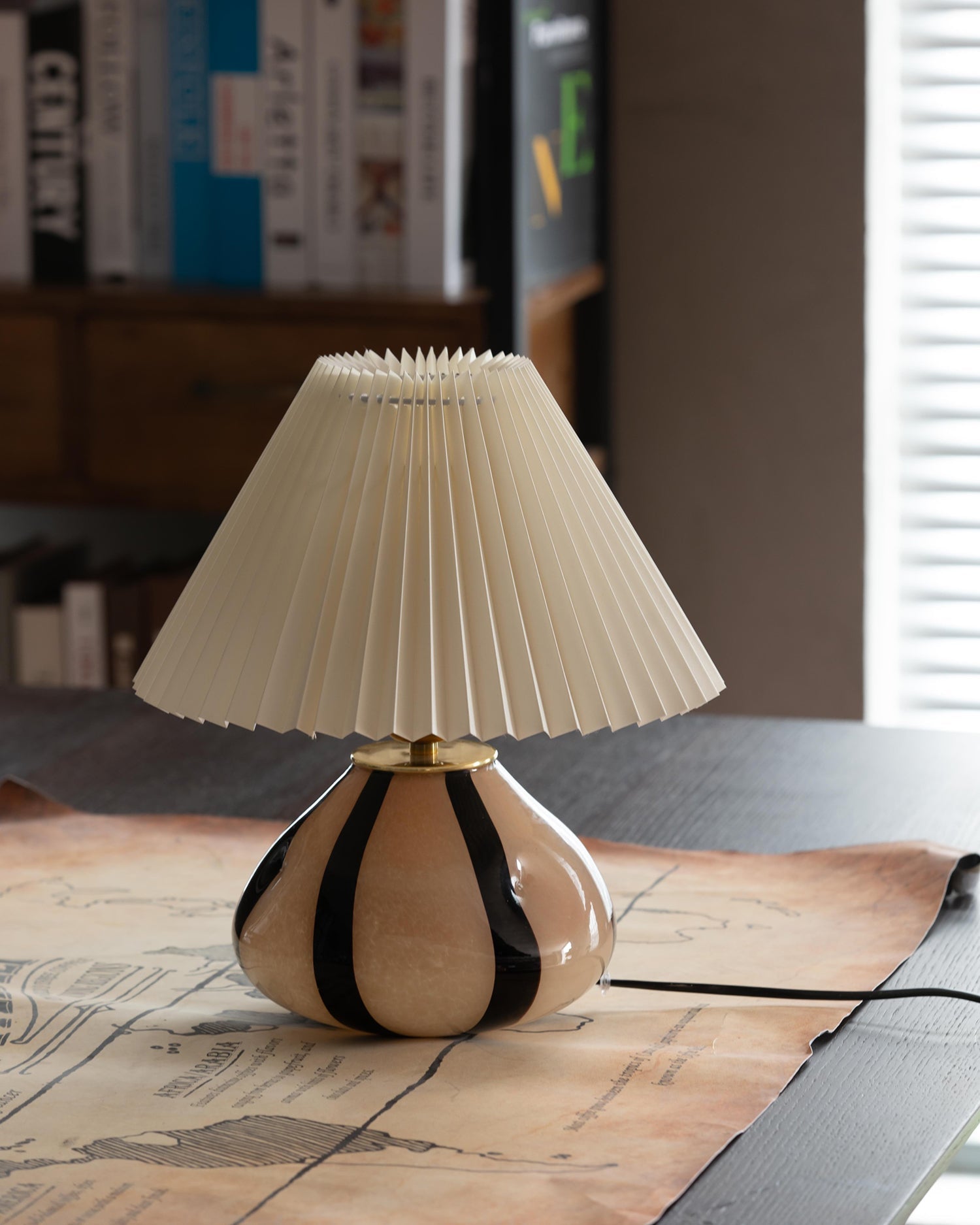 Holikik bordlampe