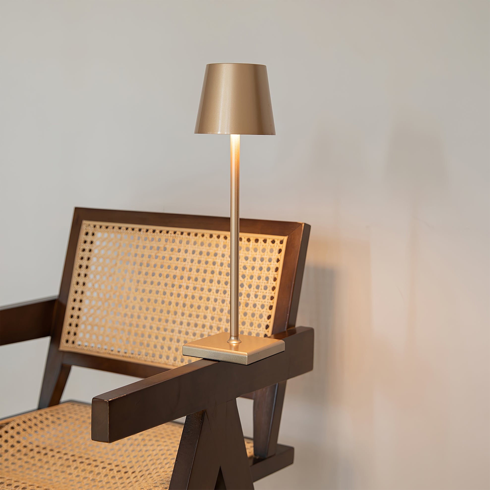 Ilavi udendørs bordlampe