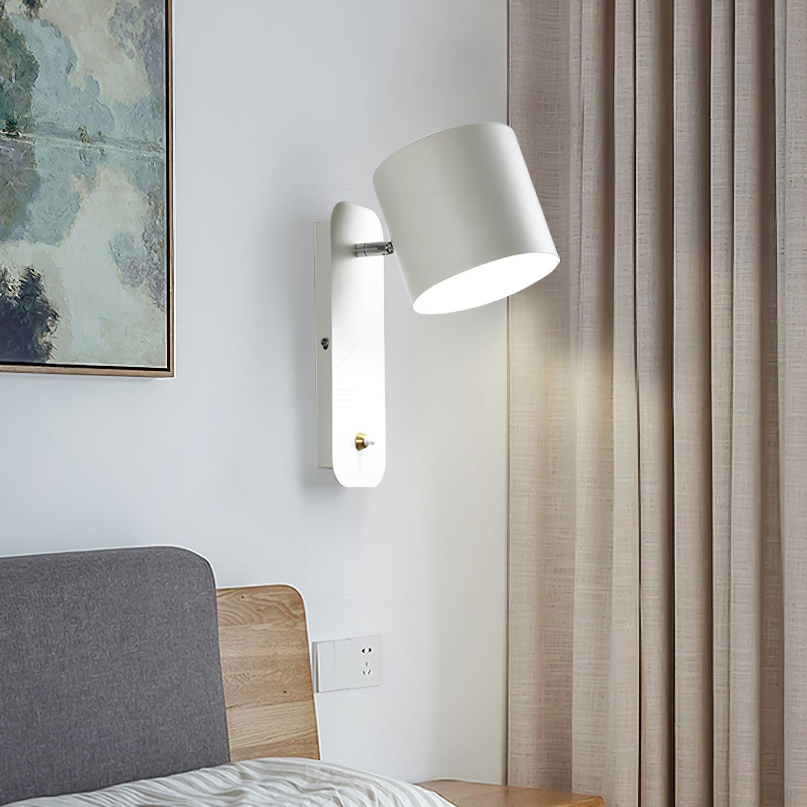 Mikhavno minimalistisk væglampe