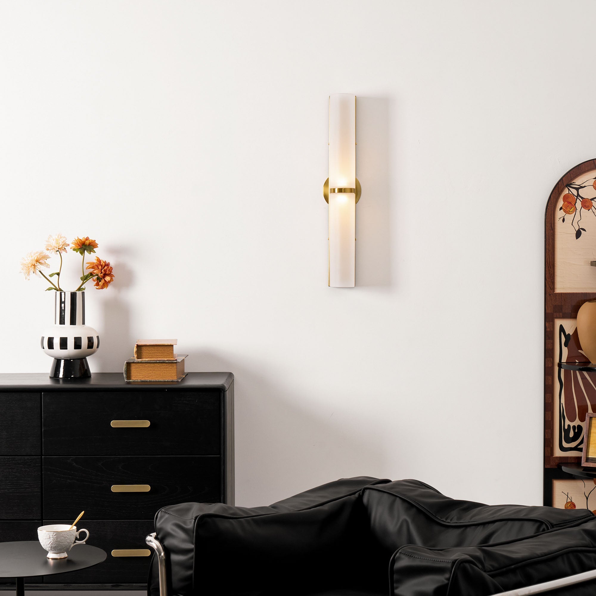 Ylaki rørformet væglampe