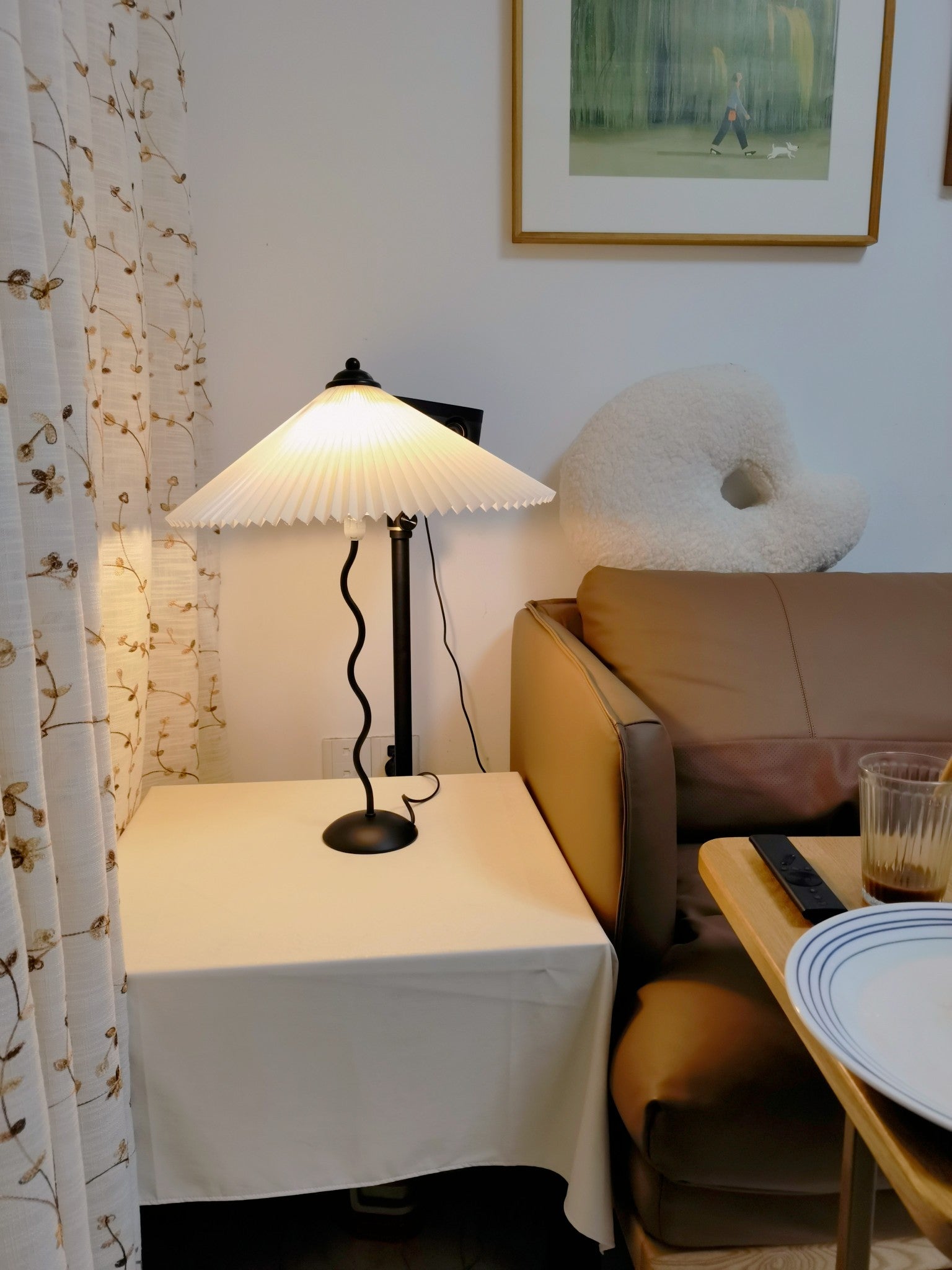 Havio moderne bordlampe