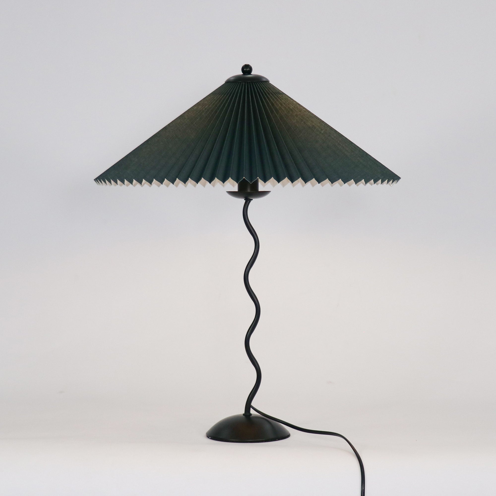 Havio moderne bordlampe