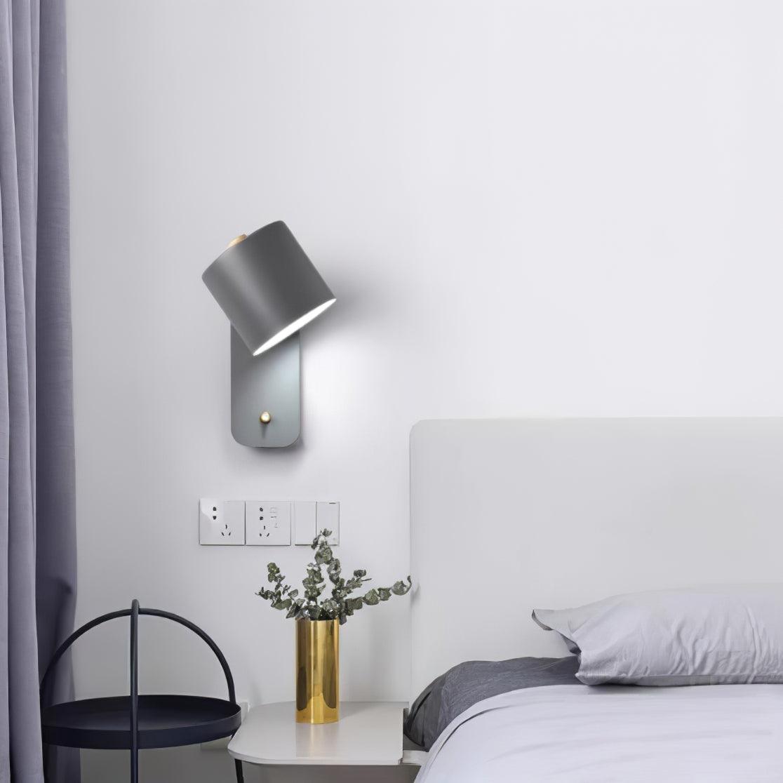 Mikhavno minimalistisk væglampe