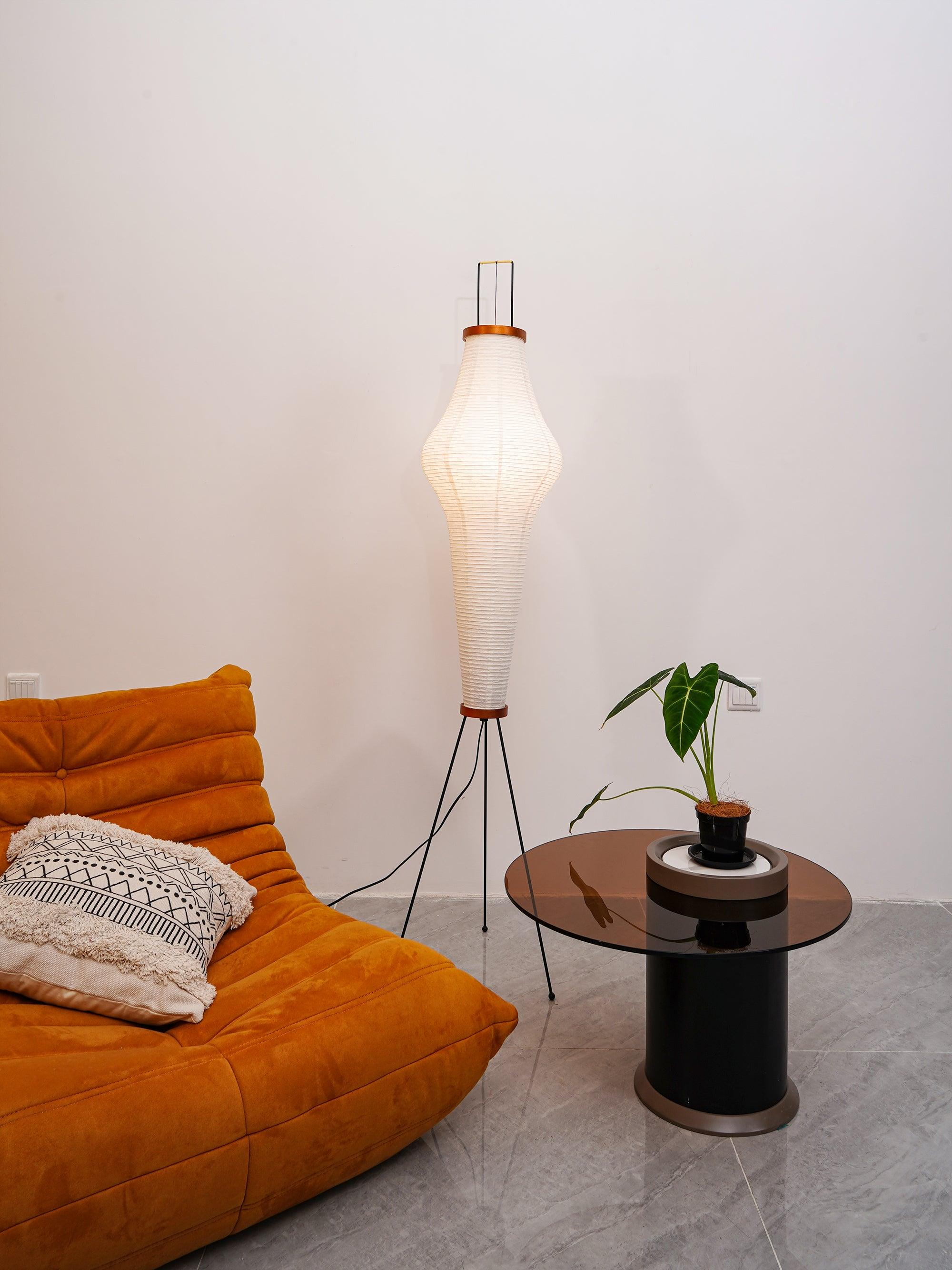 Oladalsi gulvlampe