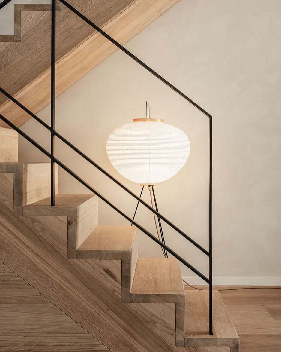 Oladalsi gulvlampe