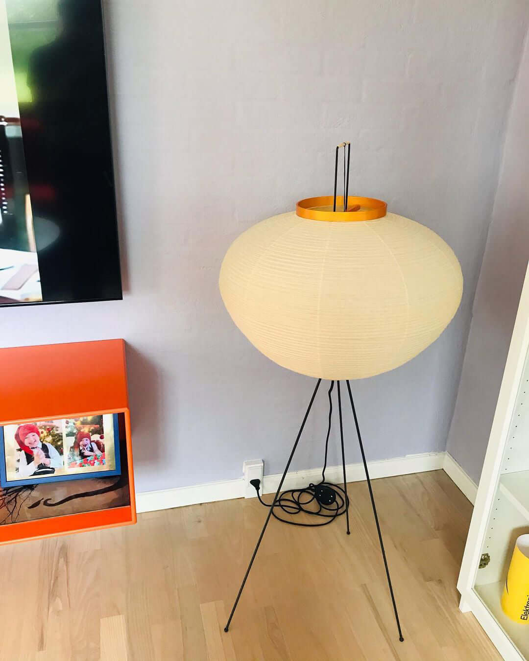 Oladalsi gulvlampe