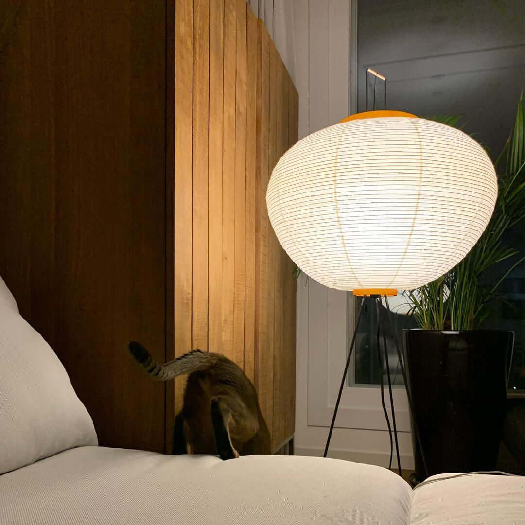 Oladalsi gulvlampe