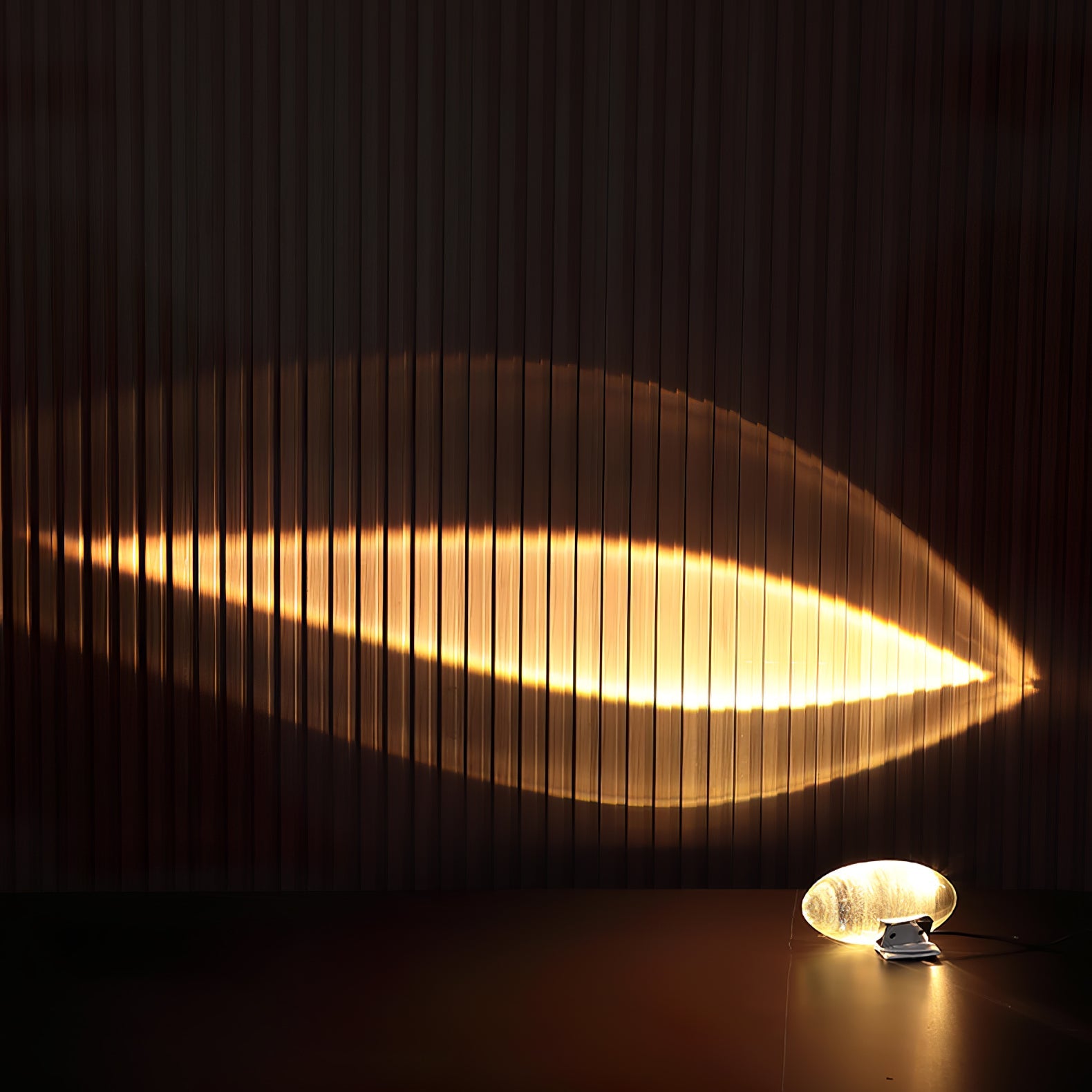 Jorar oval bordlampe