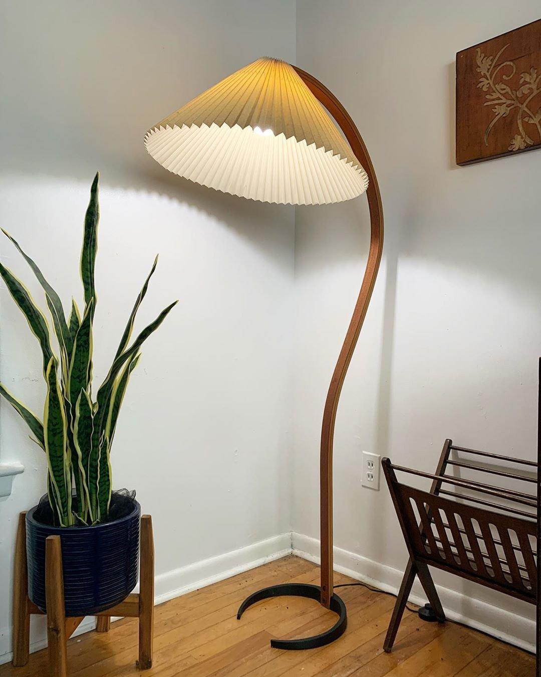 Asto retro gulvlampe