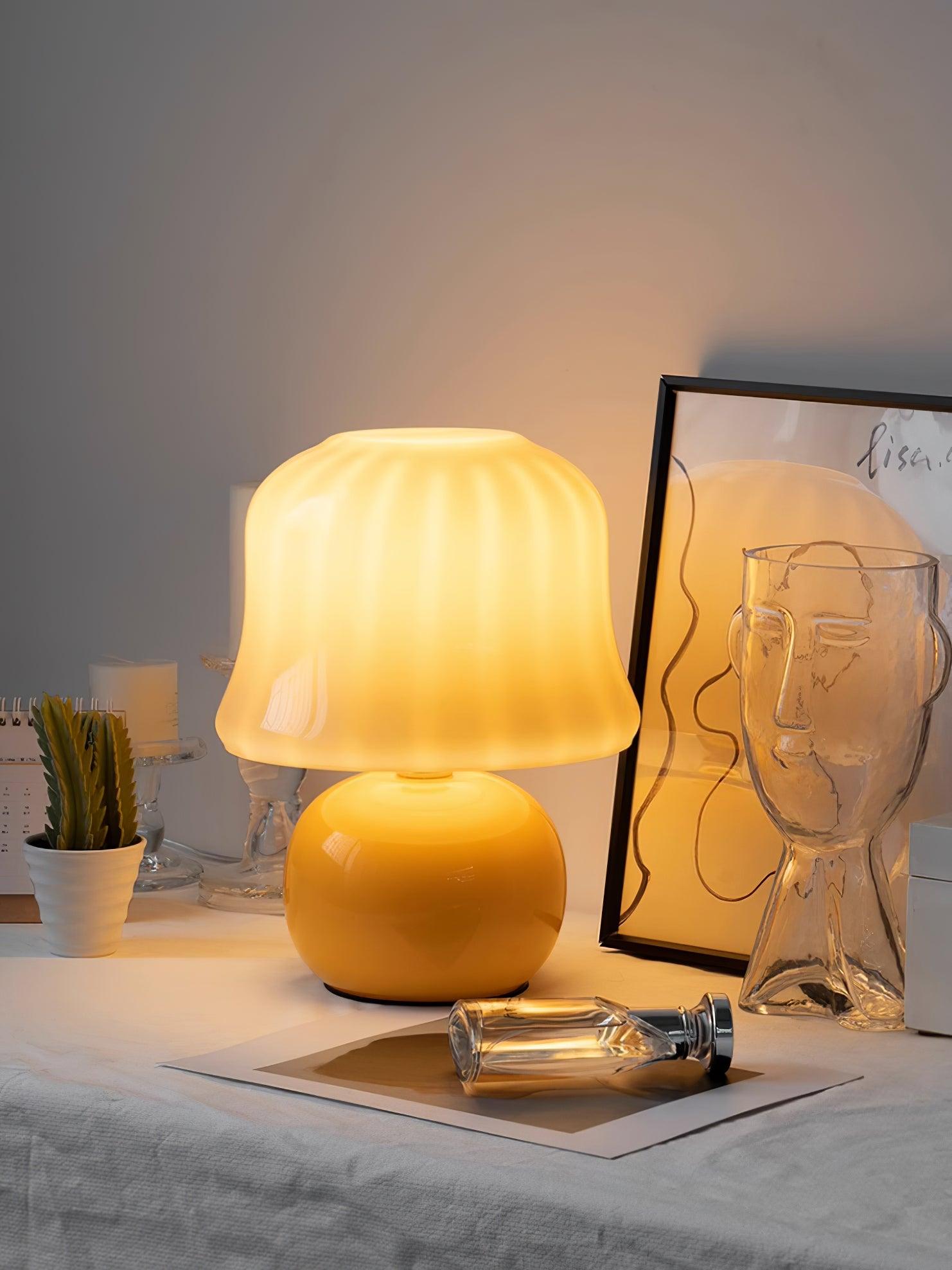 Sorense svampeformet bordlampe