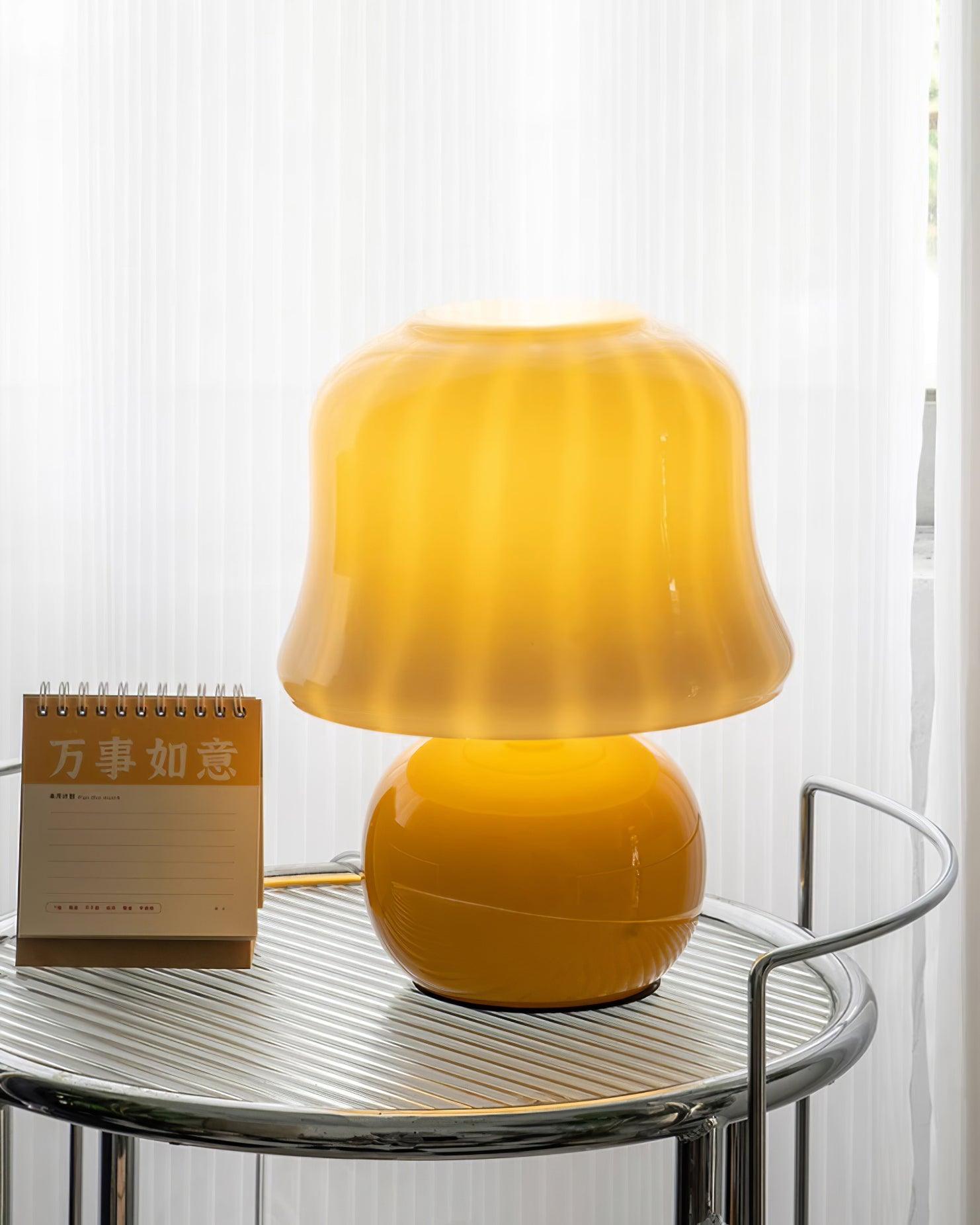 Sorense svampeformet bordlampe