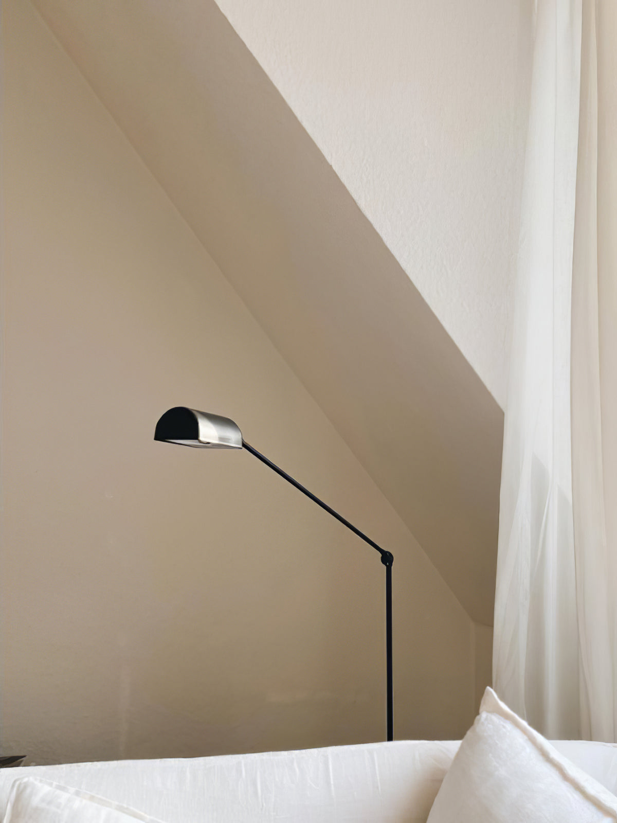 Paxki gulvlampe