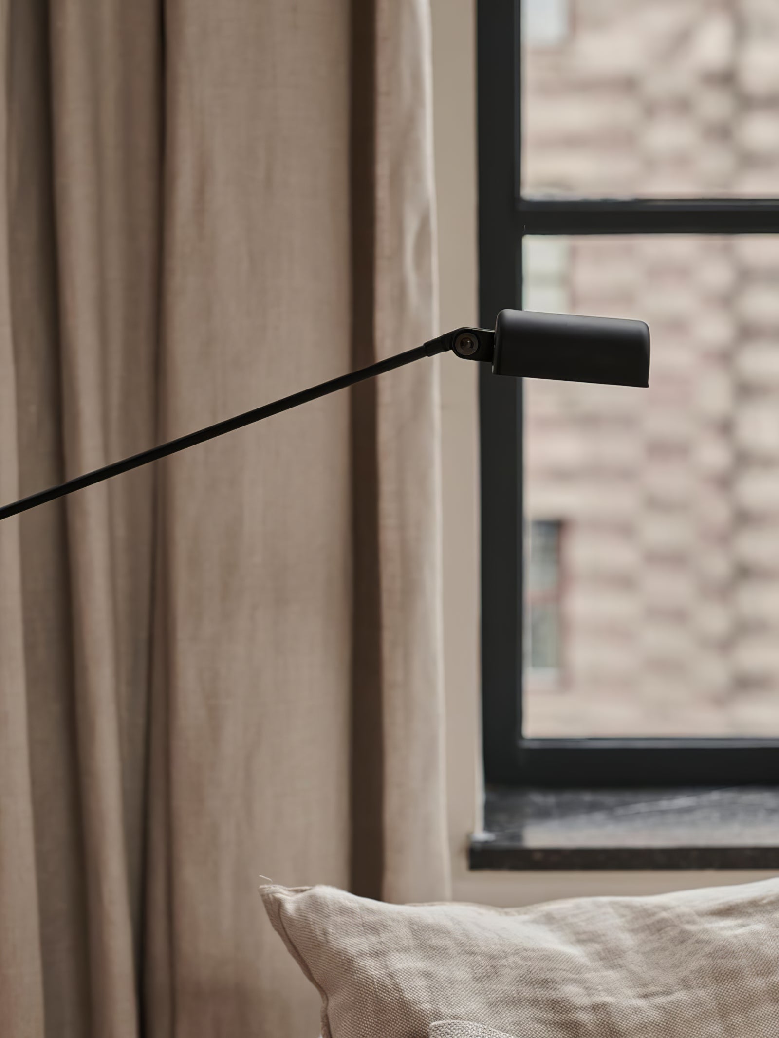 Paxki gulvlampe