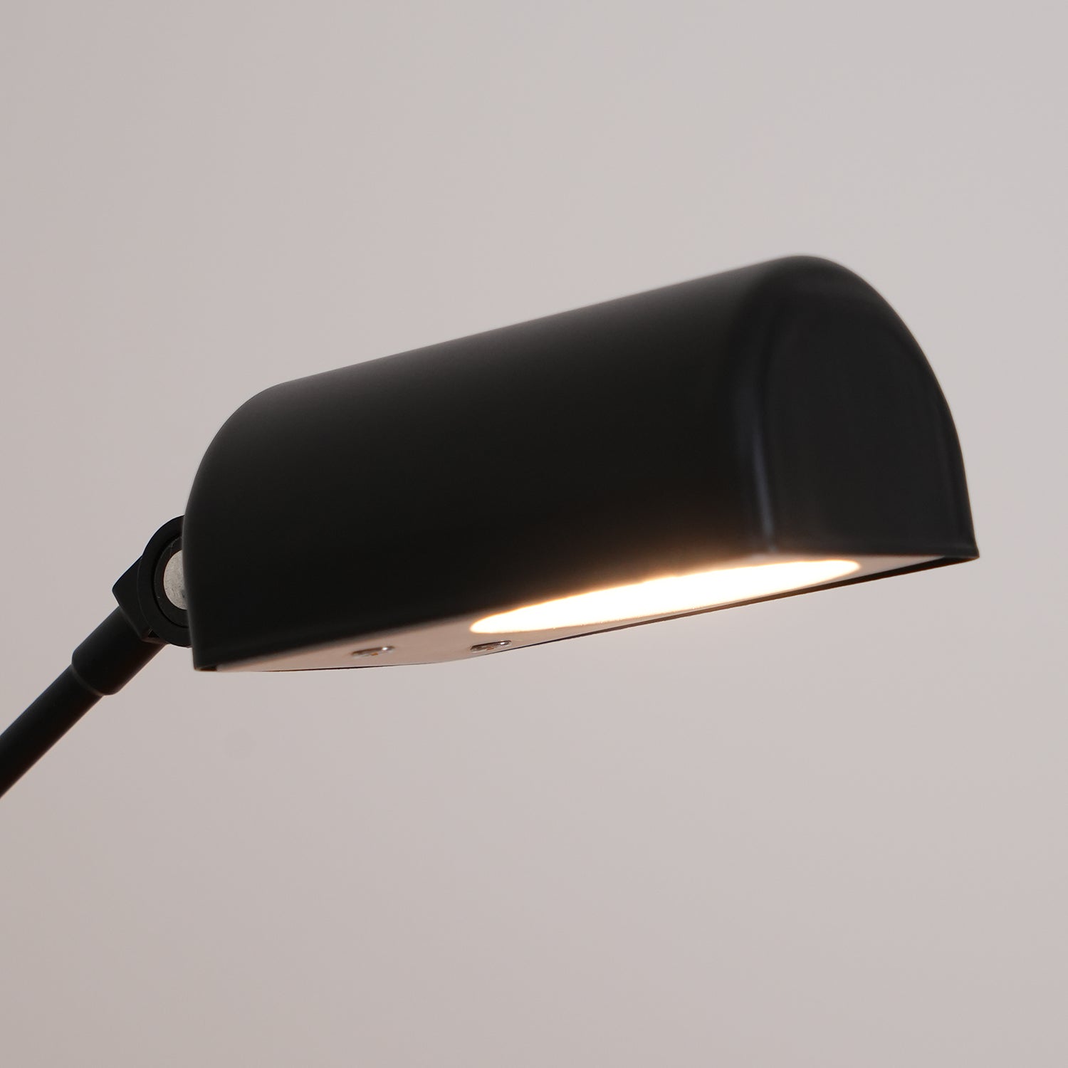 Paxki gulvlampe