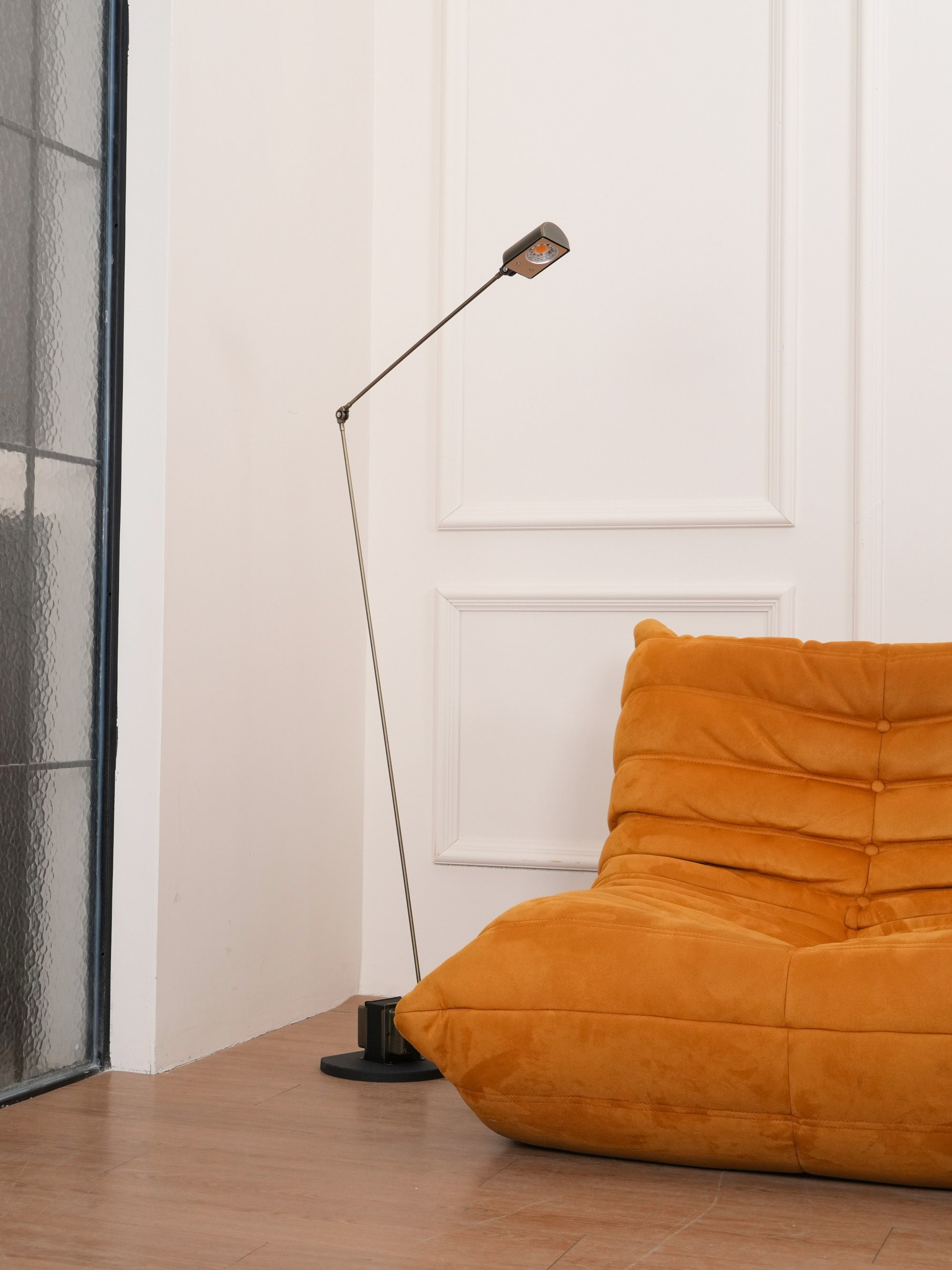 Paxki gulvlampe